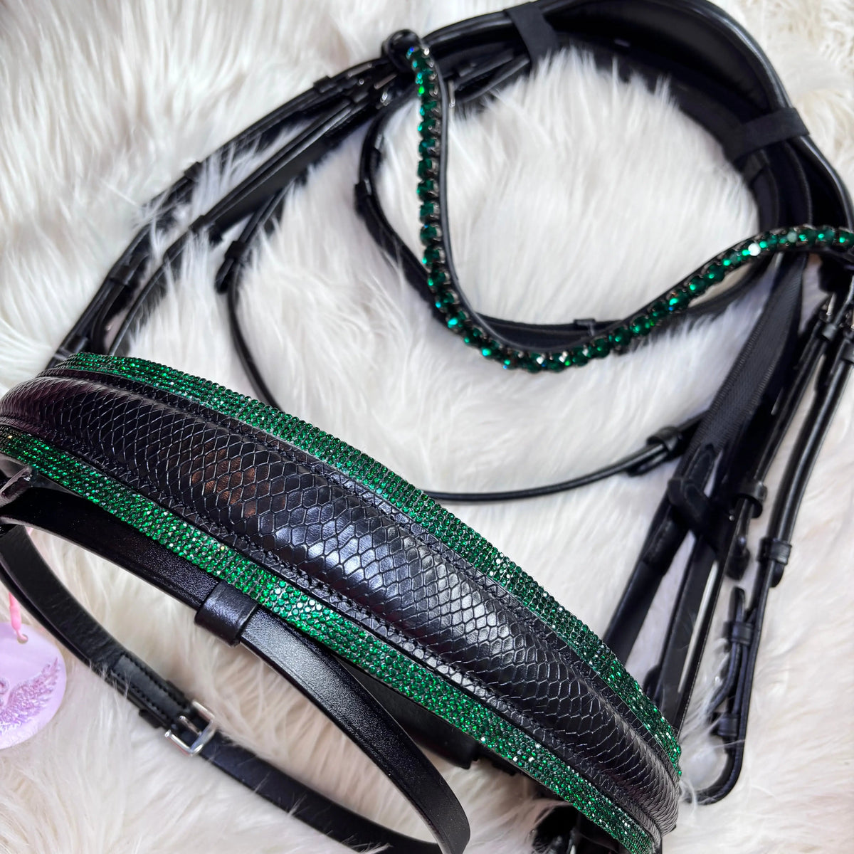 Emerald Luxe Trense Crystal-Detail Nahaufnahme