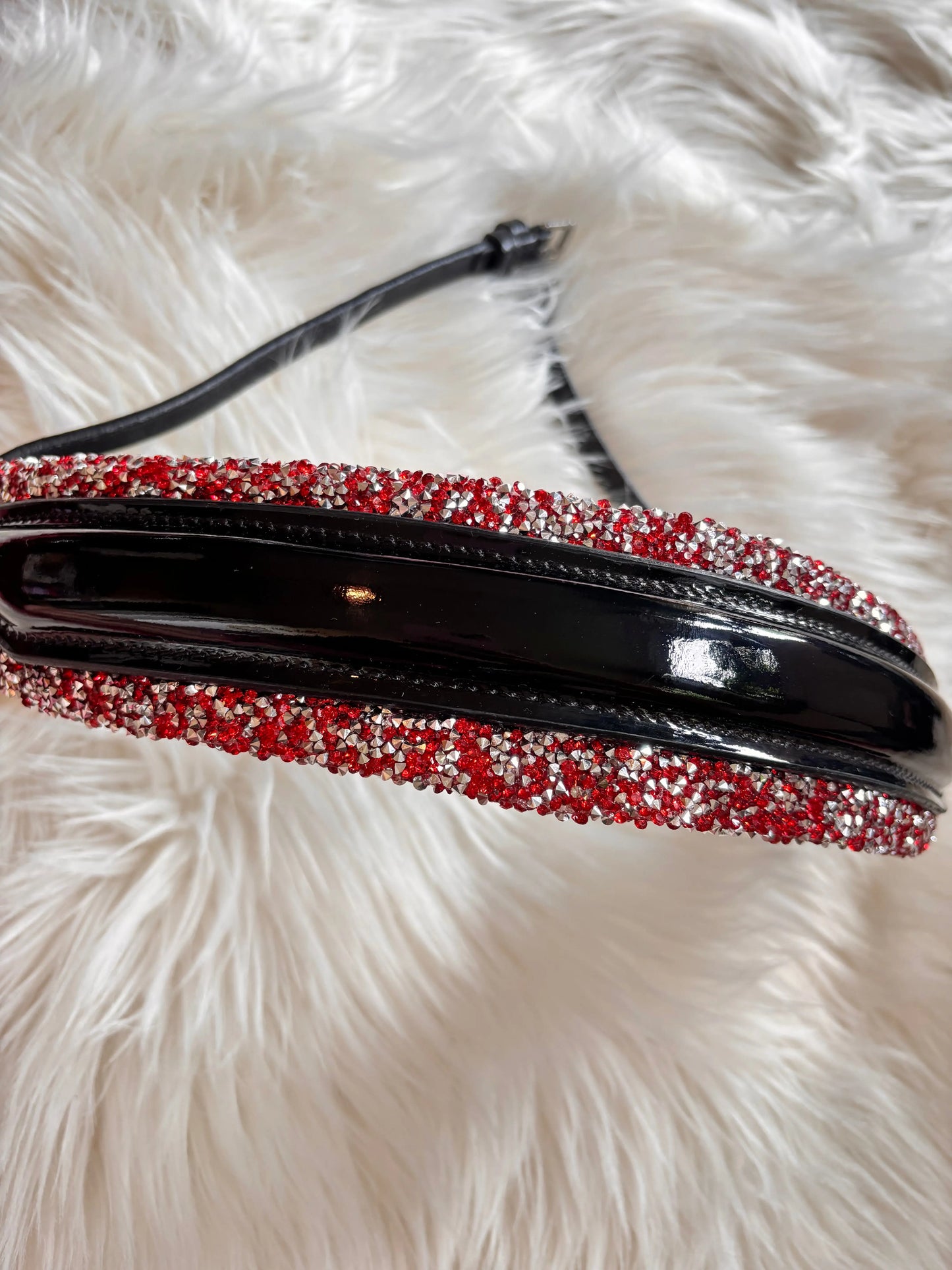 Nasenriemen Red Star CR-Harmonyequestrian