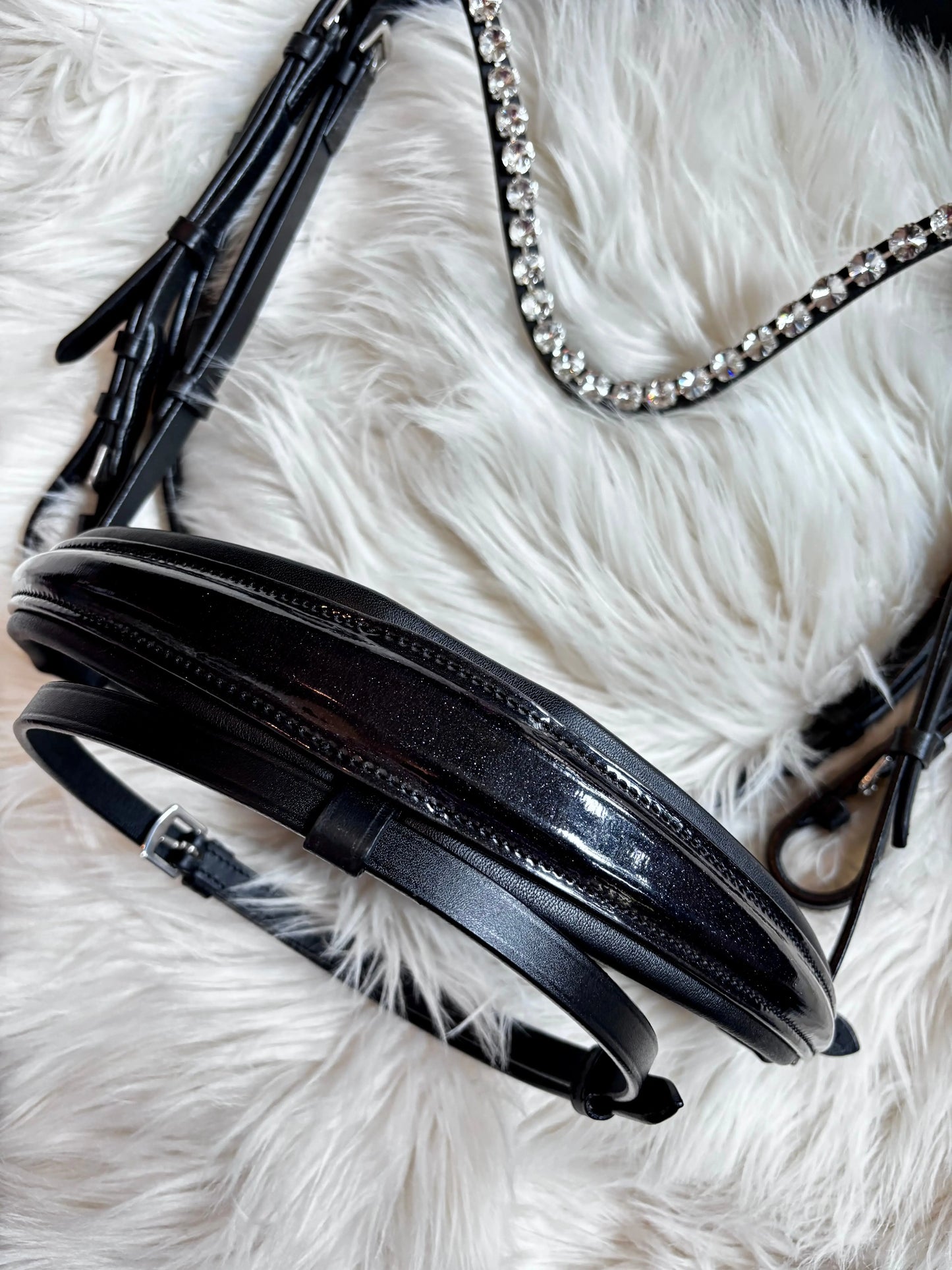 Trense Sparkle glitzernder Lack, weiß oder schwarz unterlegt - CR-Harmonyequestrian