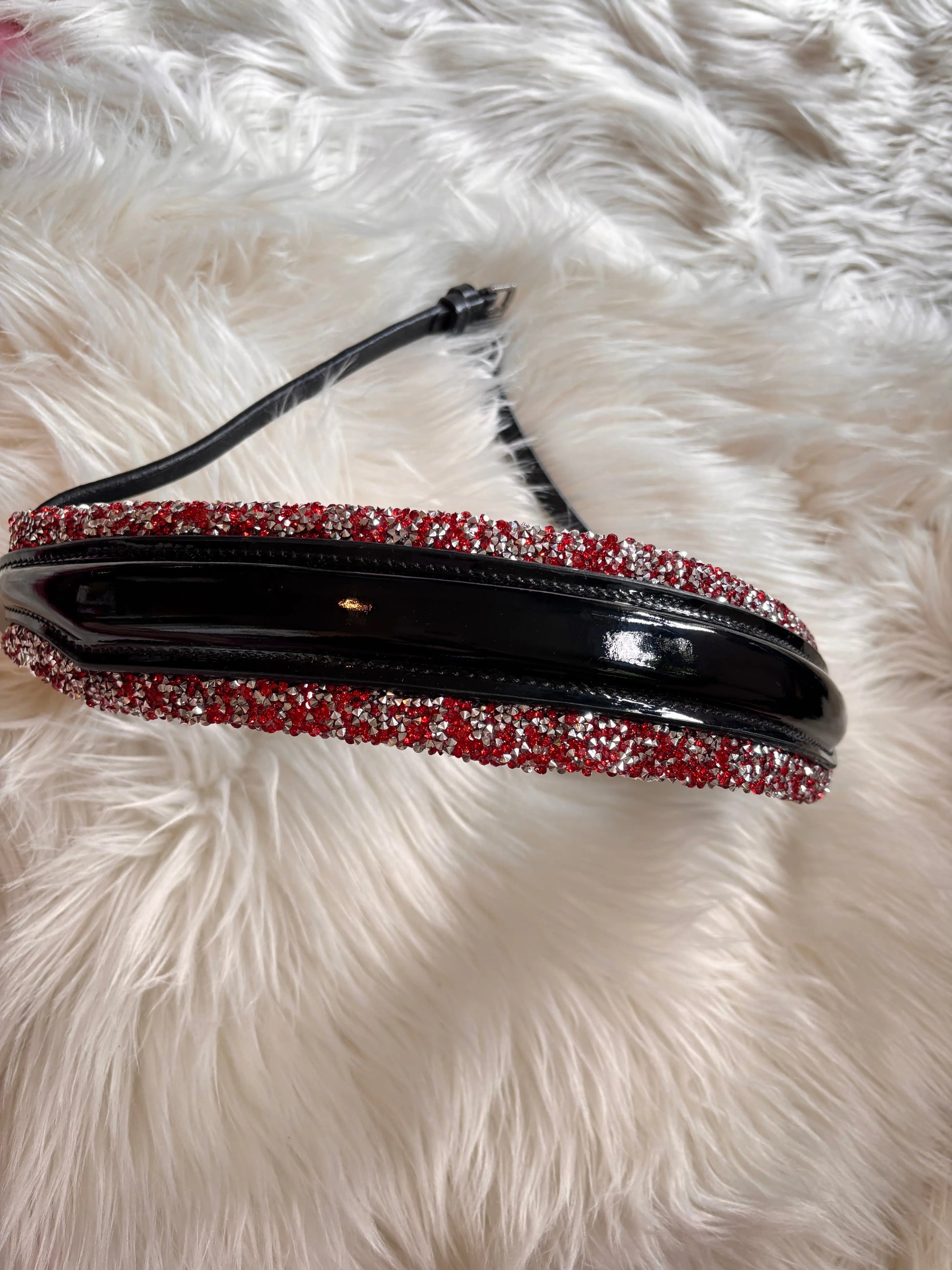 Nasenriemen Red Star CR-Harmonyequestrian