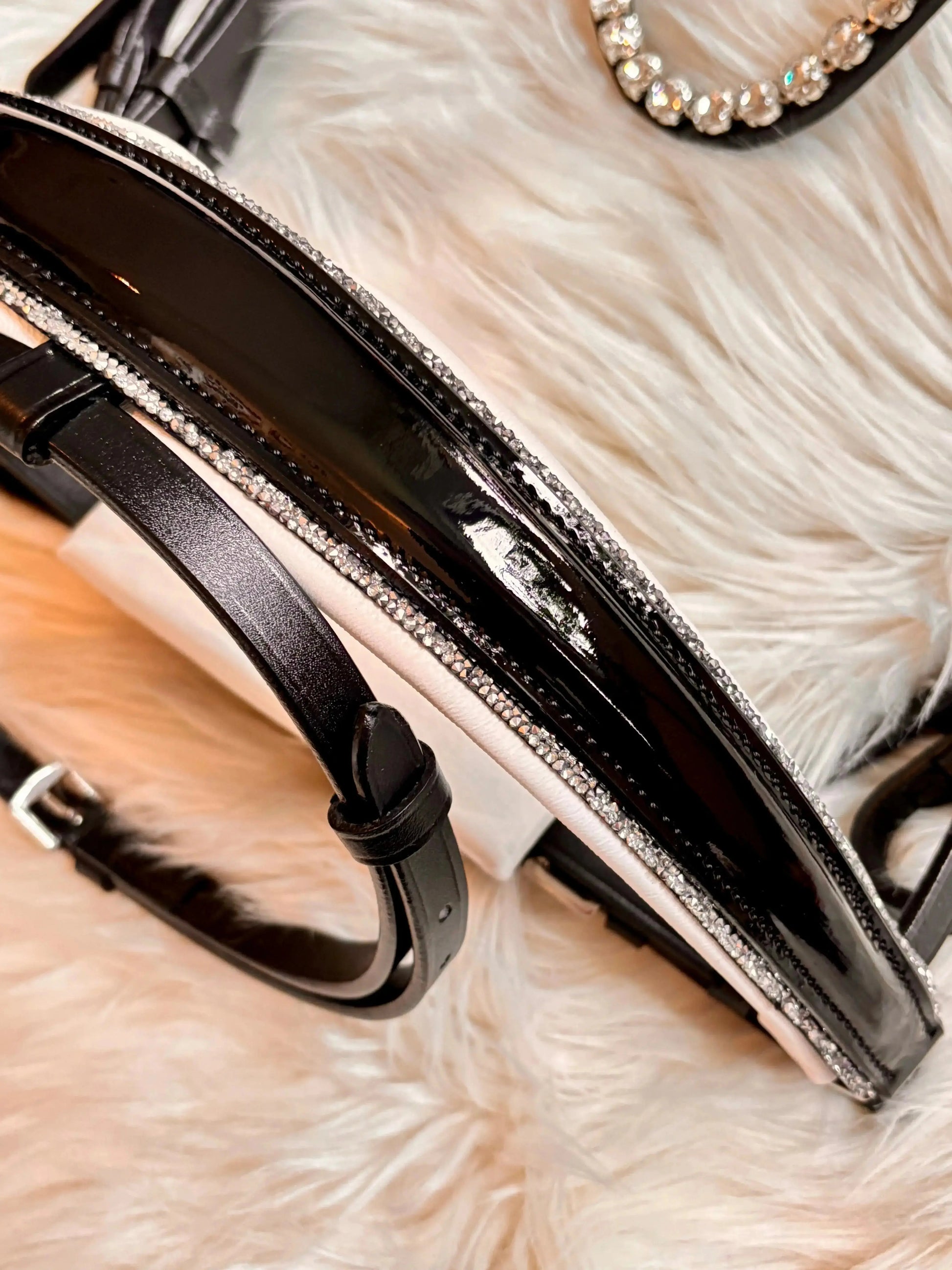 Classic Collection- Trense White Queen CR-Harmonyequestrian