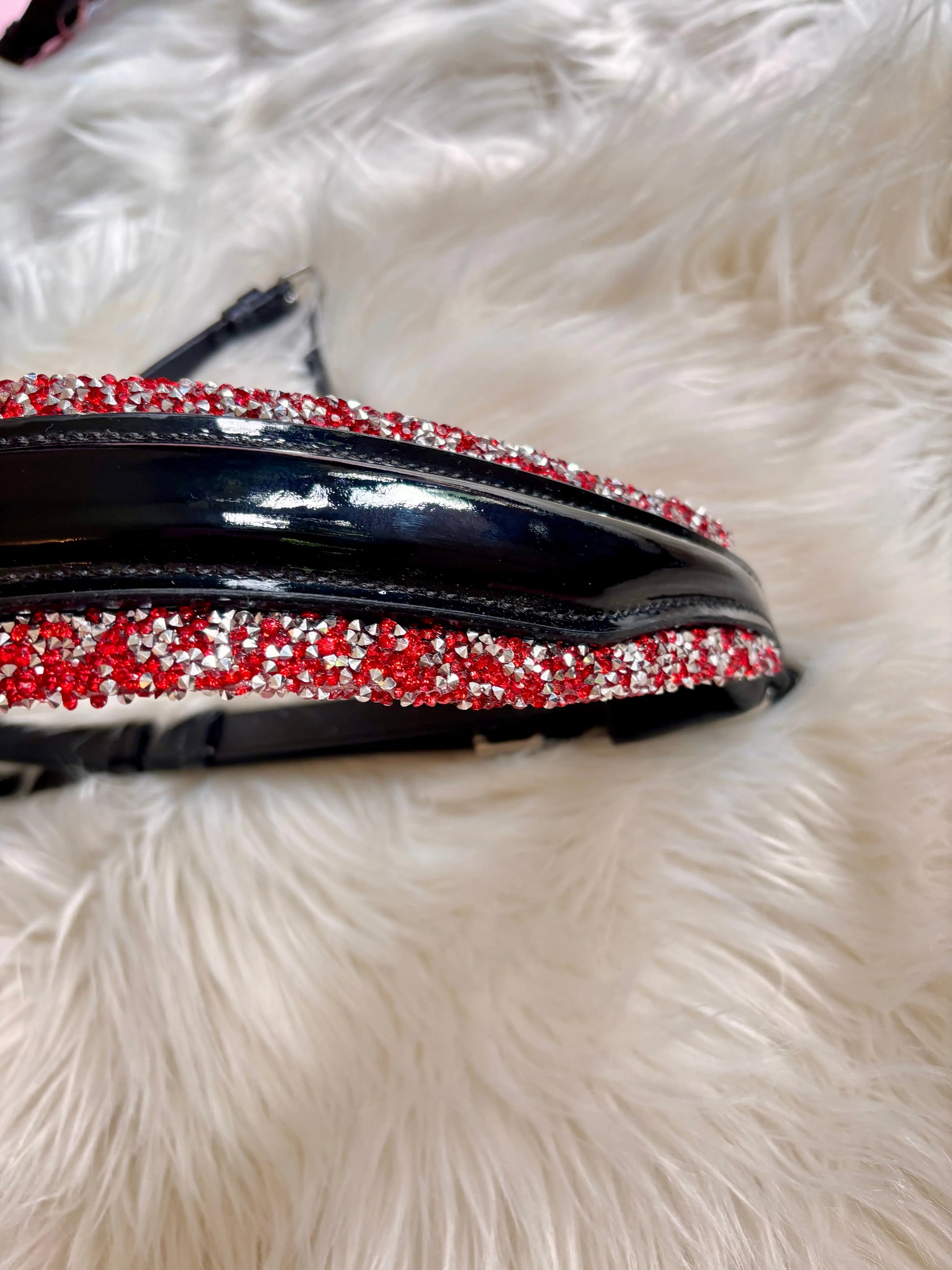 Nasenriemen Red Star CR-Harmonyequestrian