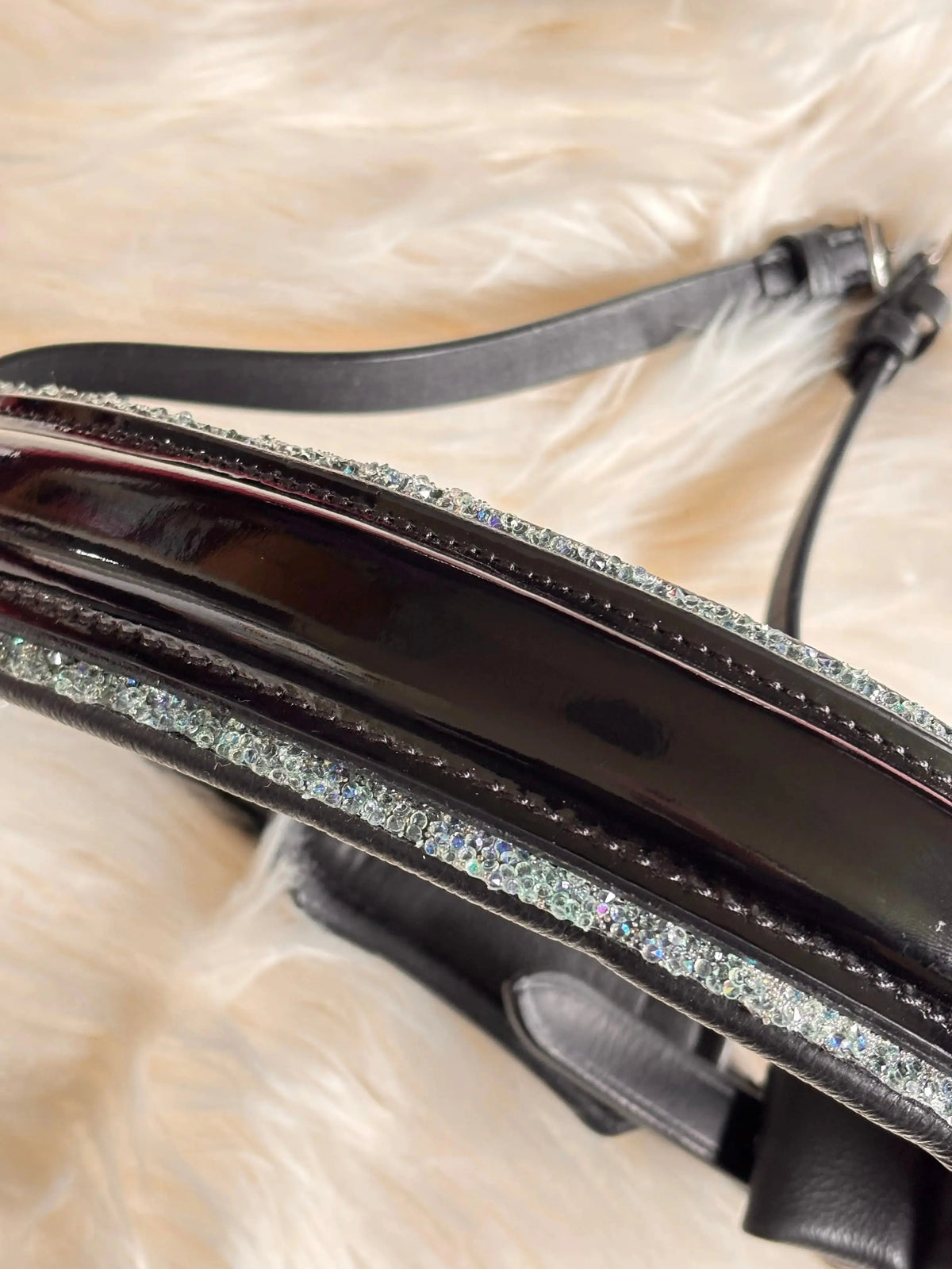 Trense Frostline – kristallklare Eleganz trifft auf pure Präzision Vollblut CR-Harmonyequestrian