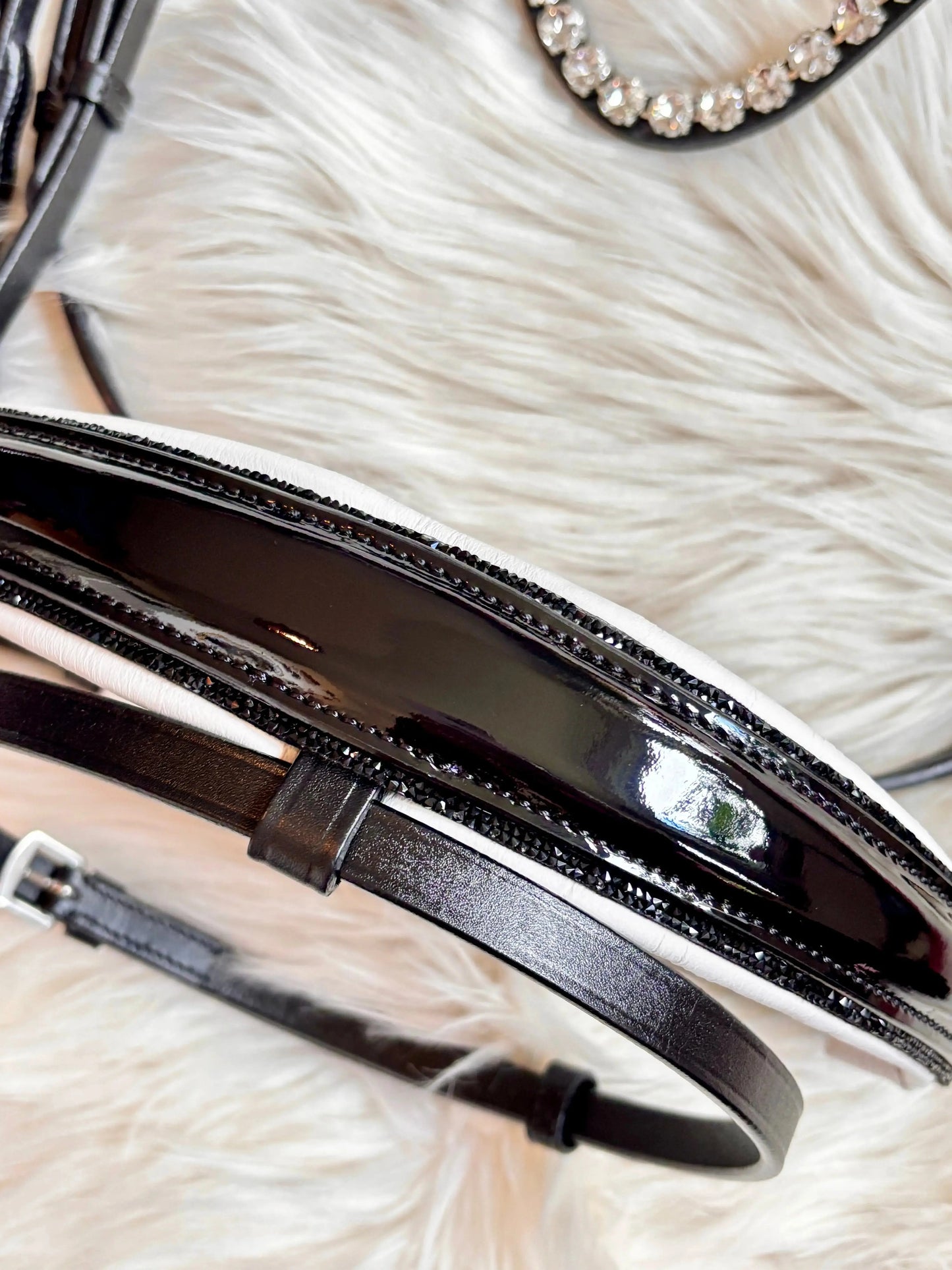 Classic Collection - Crystal Swan CR-Harmonyequestrian