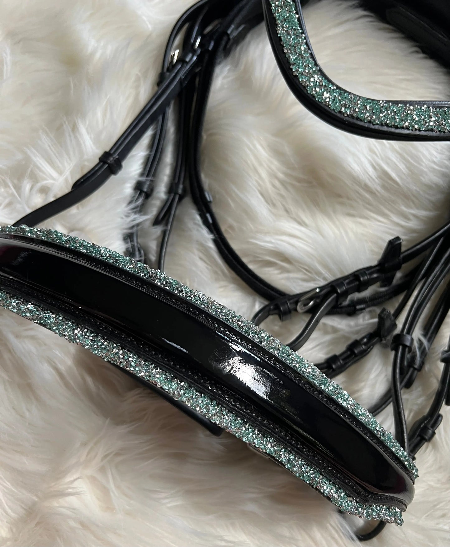 Trense Minty – Klassische Eleganz mit einem Hauch Frische CR-Harmonyequestrian