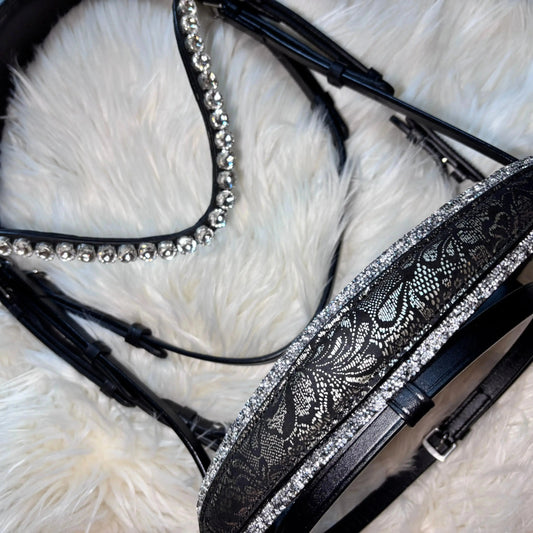 Trense „Silver Lace“ – 4 Reihen Crystal Rocks & edles Lace-Design CR-Harmonyequestrian