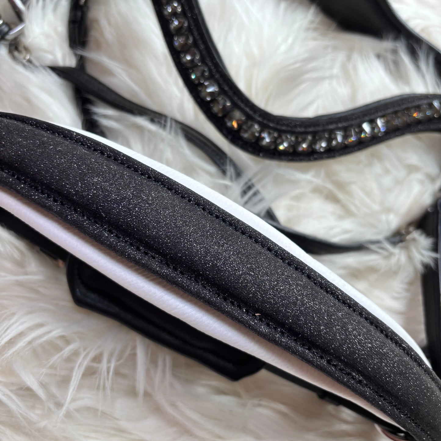 CR Harmony Bridle – Glitzer Schwarz | Jetzt vorbestellen CR-Harmonyequestrian