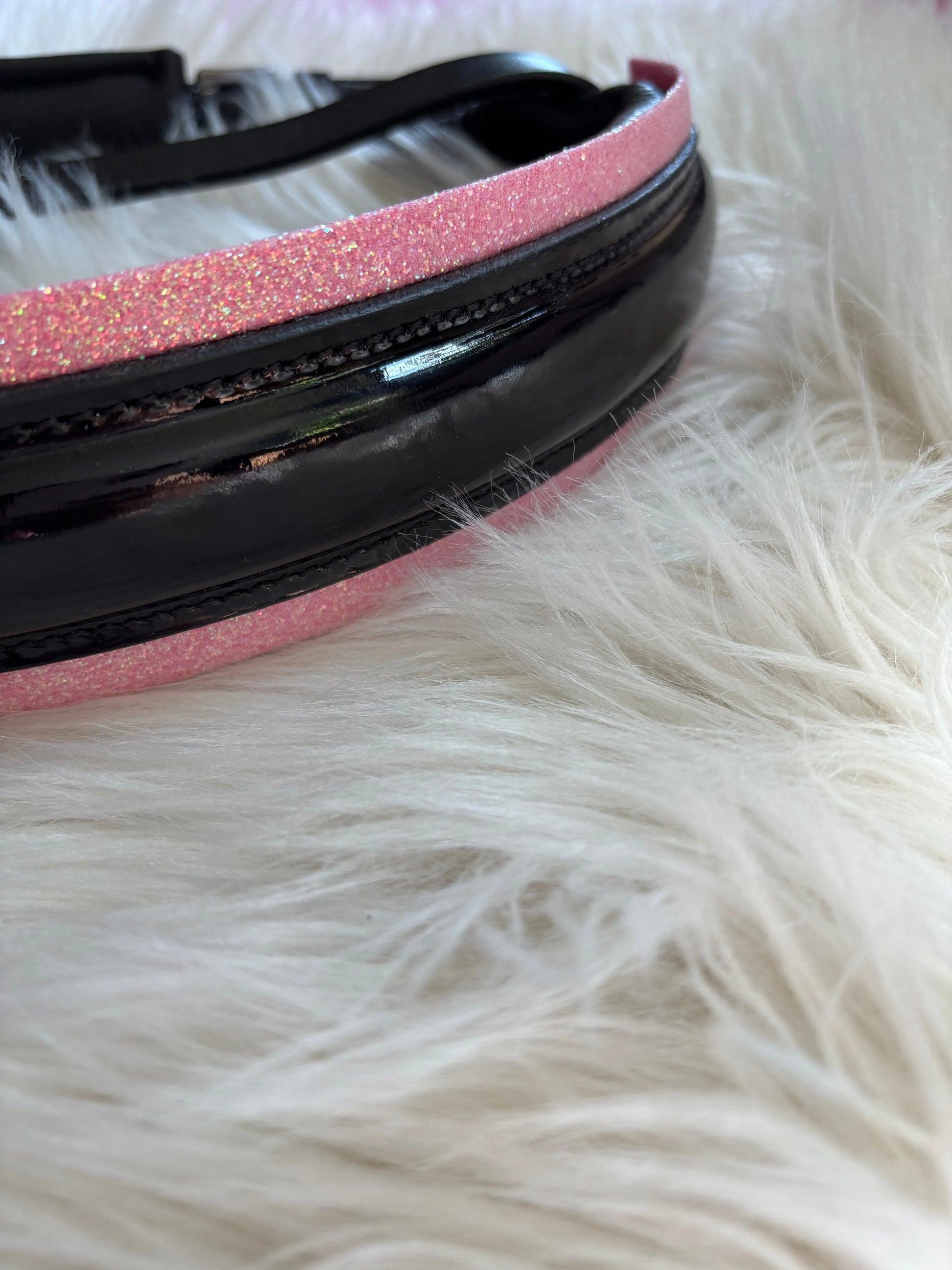 Pink Stardust“ – Nasenriemen für Kandaren & Trensen mit oder ohne Sperrriemen CR-Harmonyequestrian