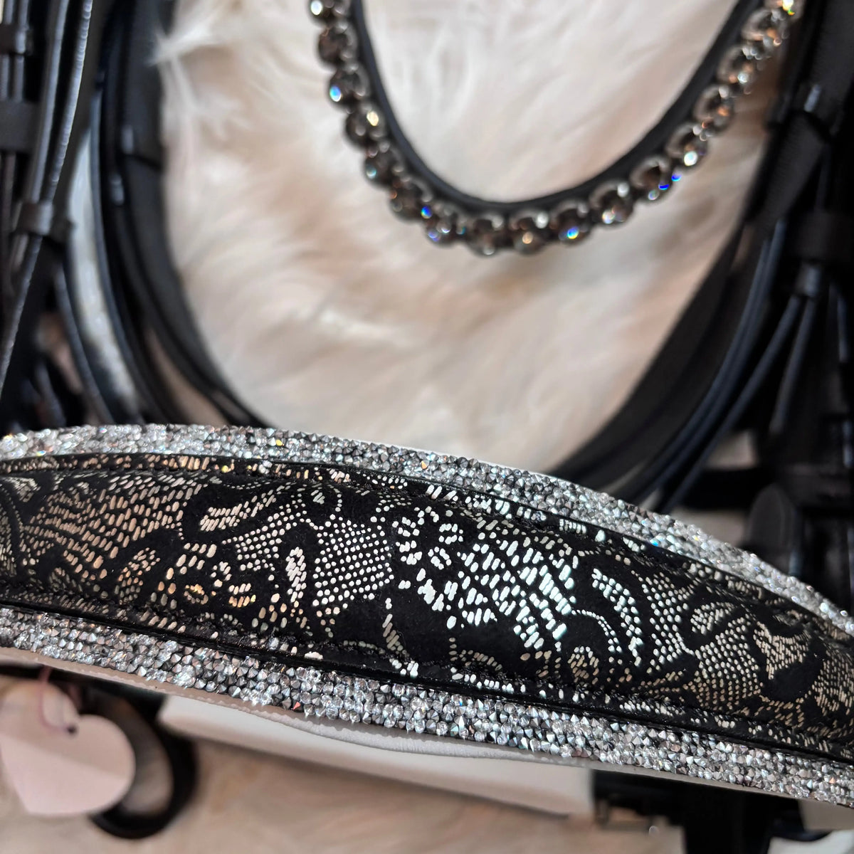 Kandarenzaum „Silver Lace“ – 4 Reihen Crystal Rocks CR-Harmonyequestrian