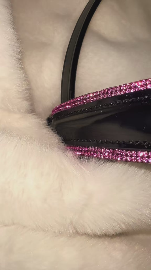 Nasenriemen Lackleder mit rosa Kristallen