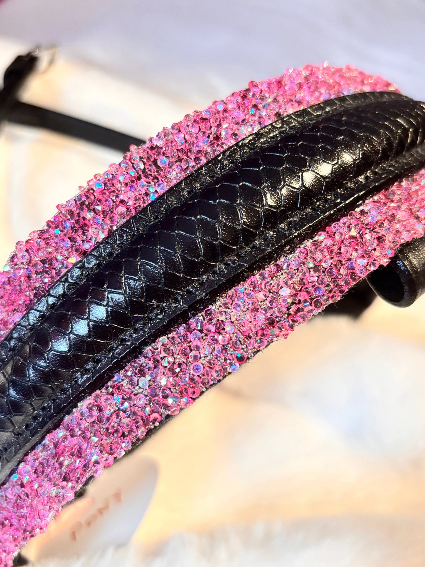 Black Venom Pink Crystal Stones CR-Harmonyequestrian