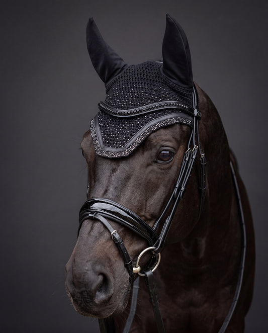 Fliegenmütze Million Dollar Sparkle mit handgesetzten Crystals, Frontansicht – CR Harmonyequestrian