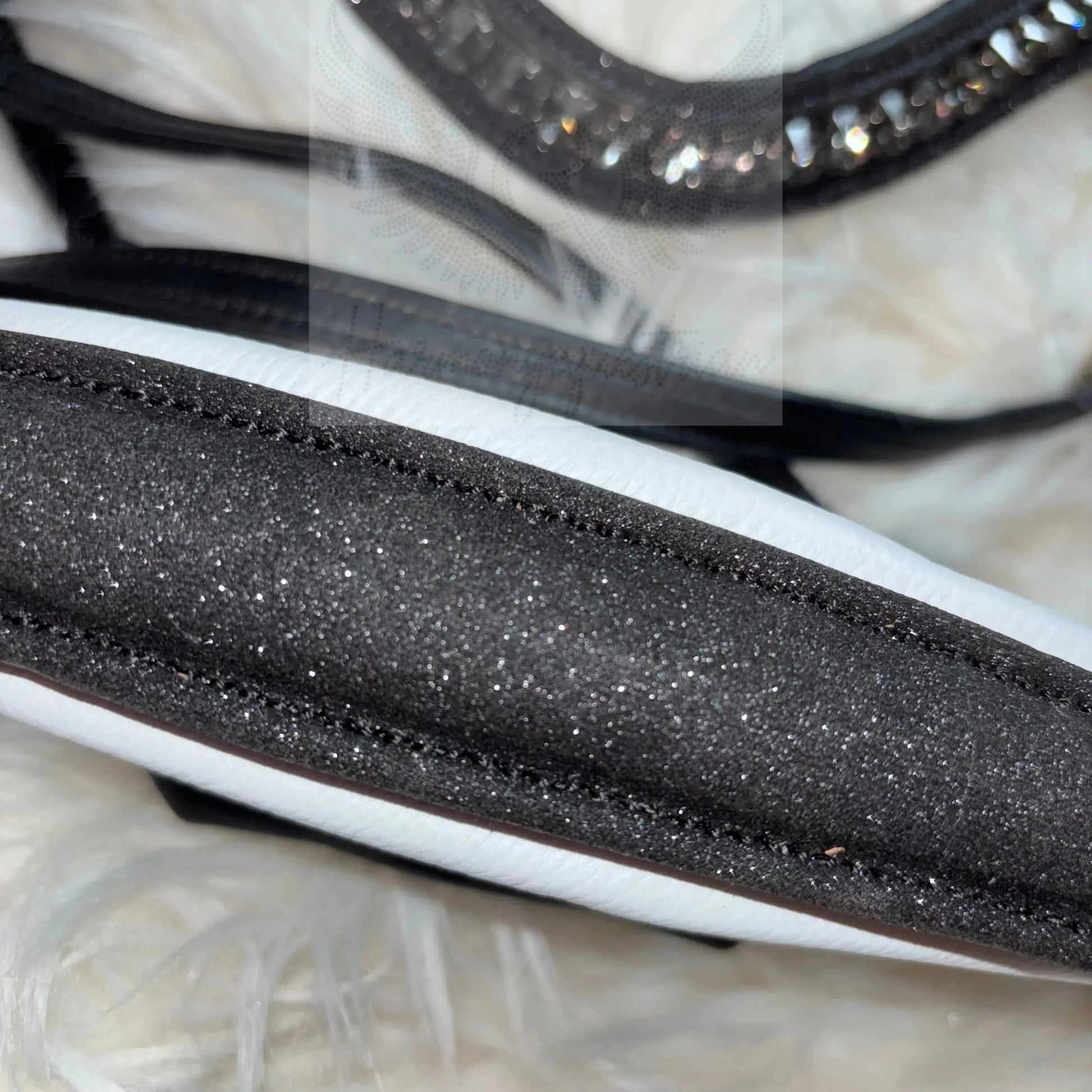 CR Harmony Bridle - Glitzer Edition Schwarz - gebisslose Trense für Pferde - Ansicht 3
