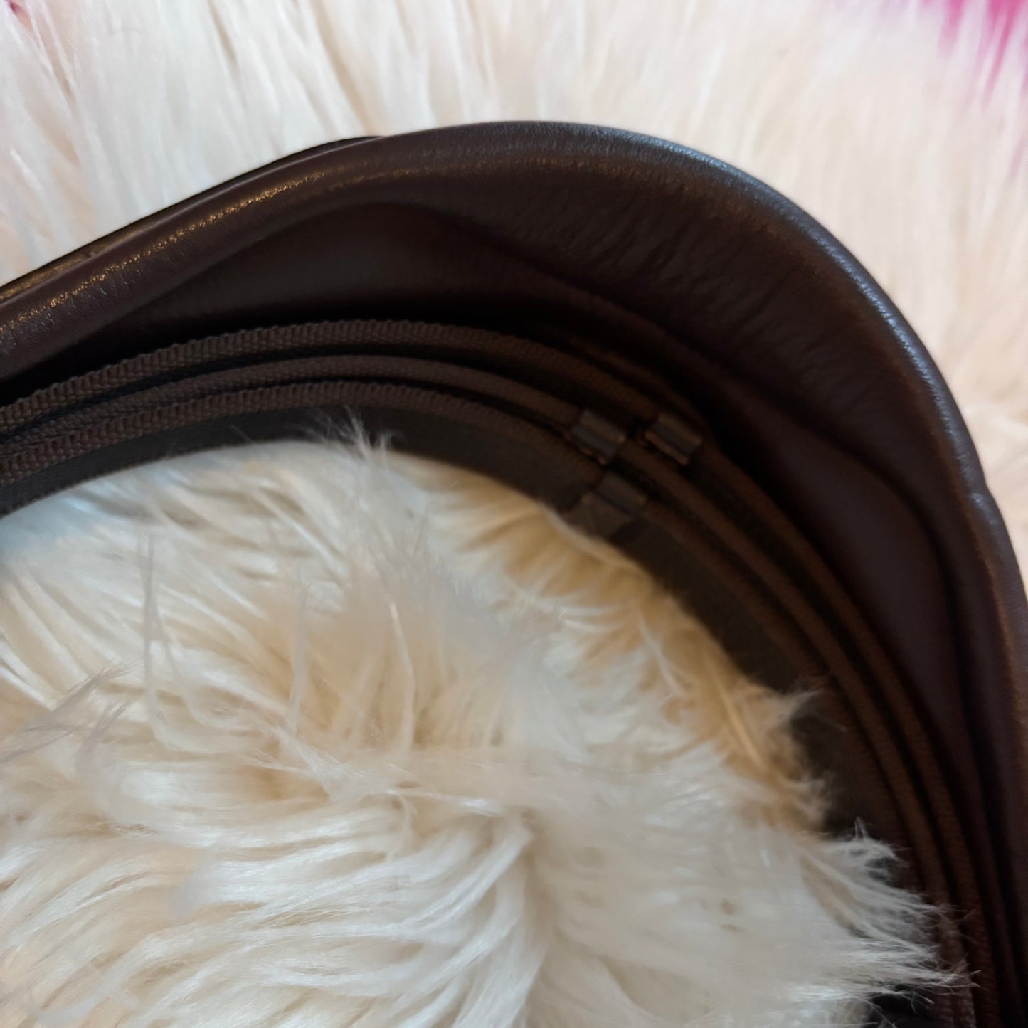 Brown Champagne Edition – Trense mit warmen Gold-Highlights