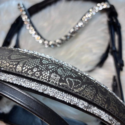 Trense „Silver Lace“ – 4 Reihen Crystal Rocks & edles Lace-Design CR-Harmonyequestrian