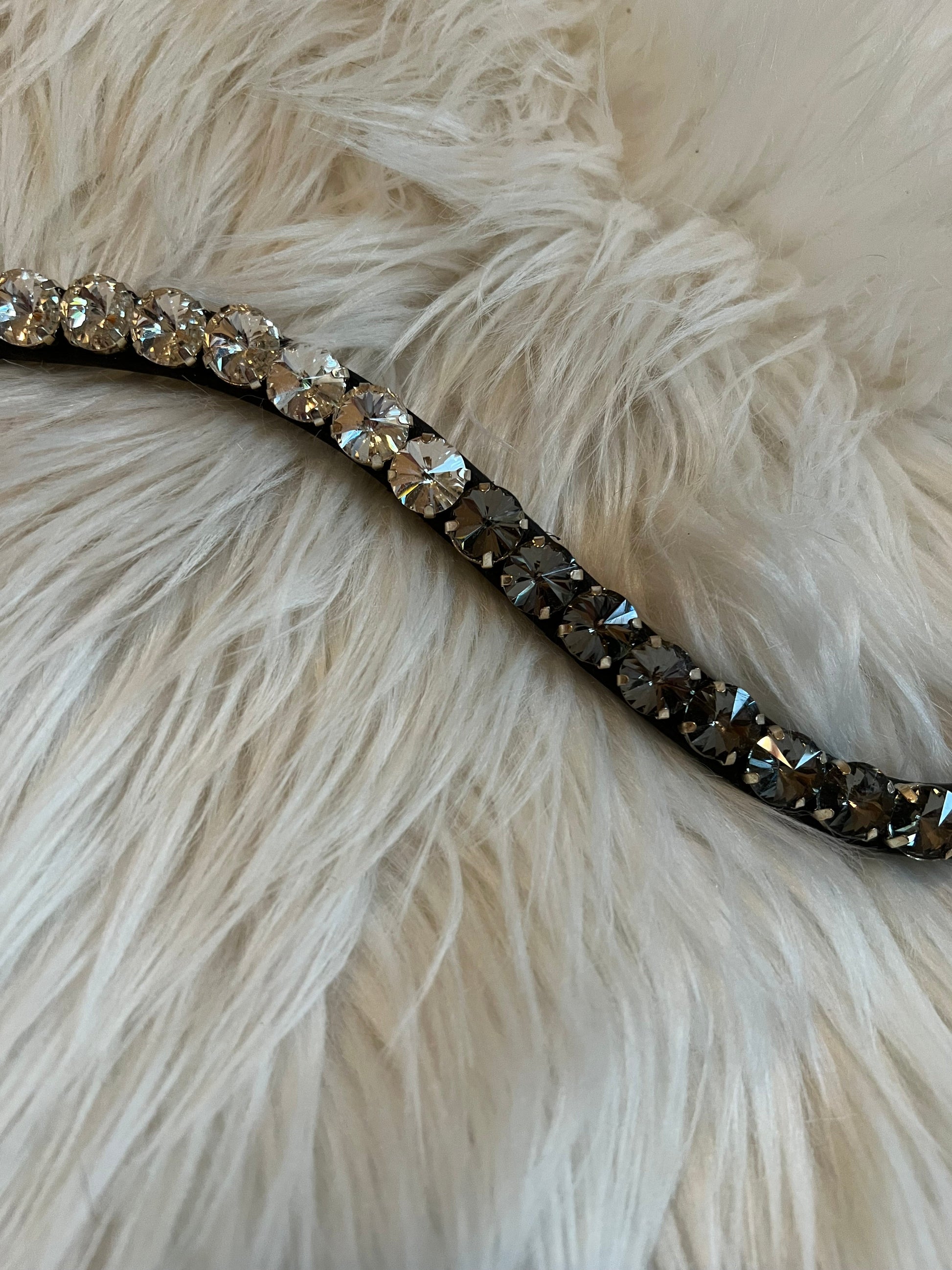 Smoky Crystal Stirnriemen – 12 mm Crystals CR-Harmonyequestrian