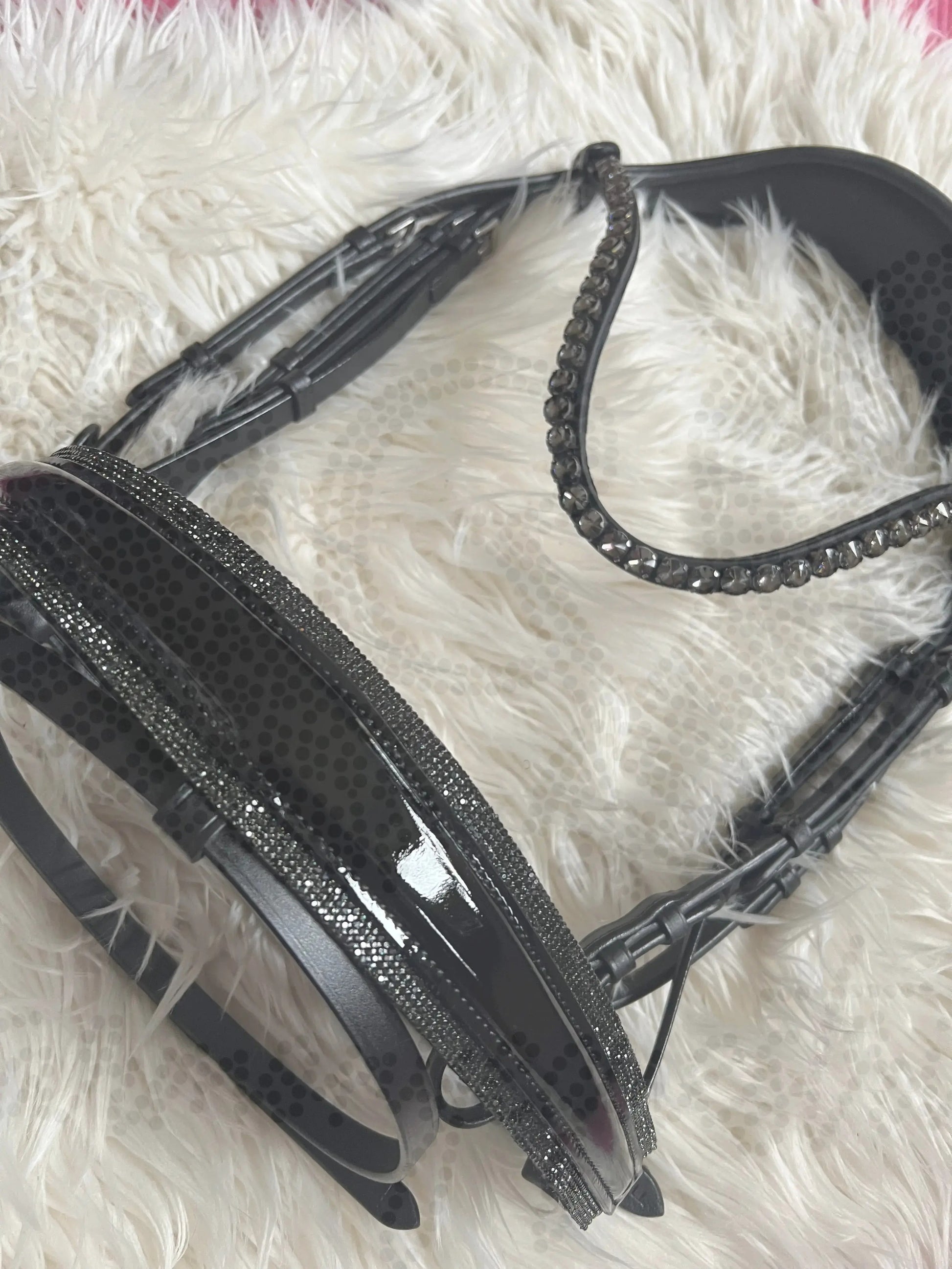 Trense "Black Diamond" – Edles Lackleder & Kristall-Glanz CR-Harmonyequestrian 